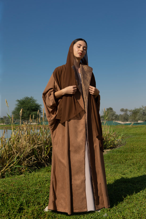 Camel Abaya with Bronze